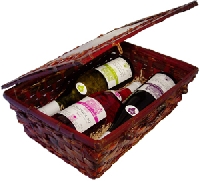 Frais de port inclus dans le prix, expédiez chez vos amis ...pour une expédition en france métropolitaineCe coffret en osier est composé d'un Saint Bris 2015, un Bourgogne Aligoté 2015 et un... 