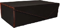 Ce coffret est vendu sans les bouteilles,
il peut contenir 2 bouteilles de Bourgogne type traditionnelle,
à composer selon vos goûts. 