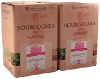 Frais de port compris dans le prix, Nous vous présentons ce Bourgogne Rosé 2 cubis de 5 litres, surprenant de part son bouquet fin et complexe de fruits de la passion et de fruits rouge. Sa bouche a... 
